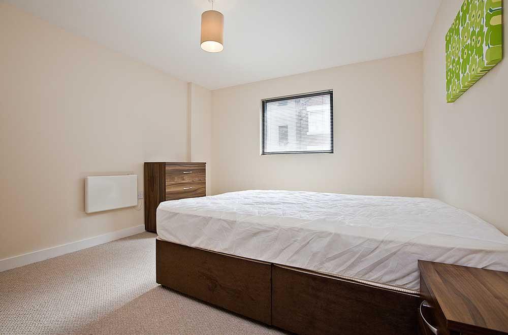 2 Bedroom Apartment To Rent image 5